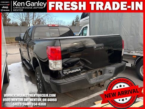 Used 2011 Toyota Tundra 4x4 Double Cab w/ TRD Off-Road Pkg image 8
