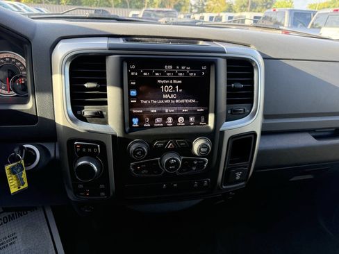 Used 2017 RAM 1500 Big Horn AWD/4WD image 24