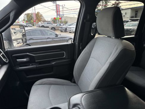 Used 2024 RAM 2500 Big Horn image 15