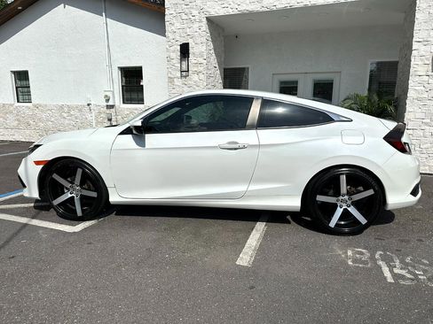 Used 2020 Honda Civic Sport image 2