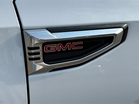 New 2026 GMC Yukon Denali AWD/4WD image 48