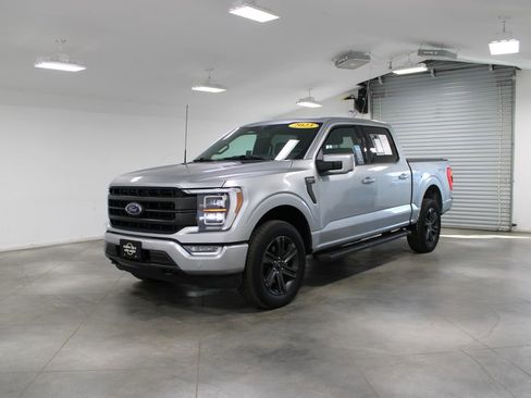 Used 2023 Ford F150 Lariat w/ Equipment Group 502A High AWD/4WD image 4
