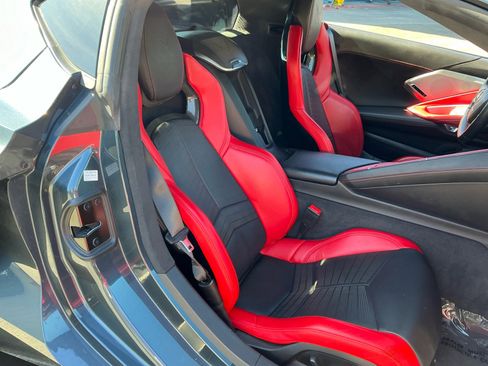 Used 2020 Chevrolet Corvette Stingray Premium Cpe w/ 3LT Preferred Equipment Group image 17