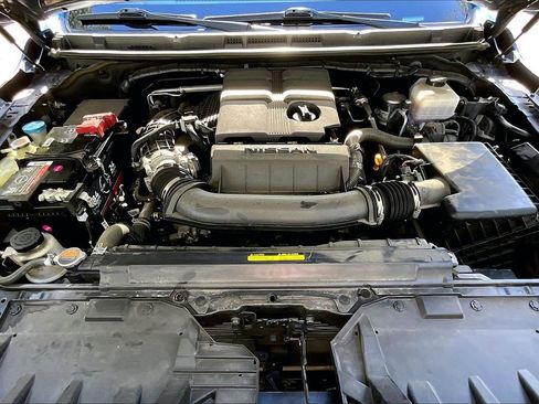 Used 2024 Nissan Frontier SL w/ Technology Package image 27