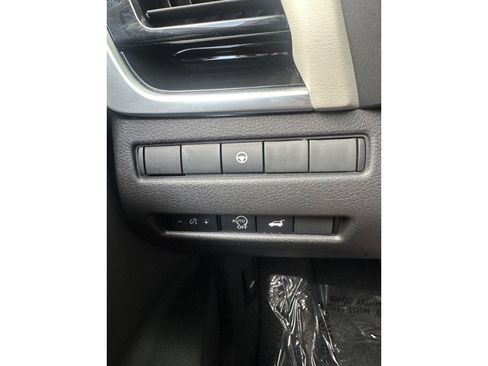 Used 2023 Nissan Rogue SL image 33