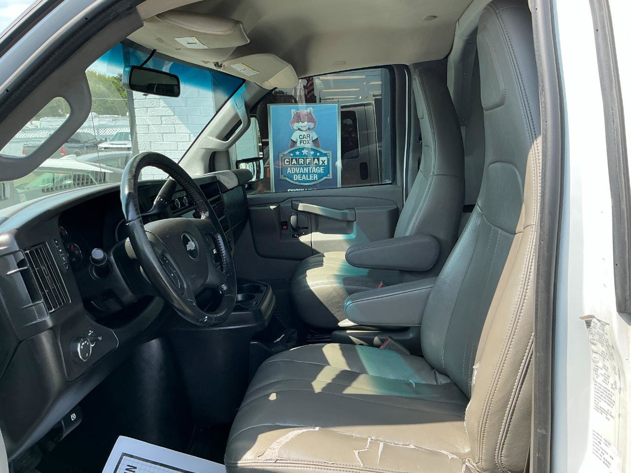 Used 2021 Chevrolet Express 3500 w/ Power Convenience Package RWD image 7