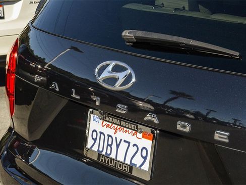 Used 2023 Hyundai Palisade Calligraphy image 7