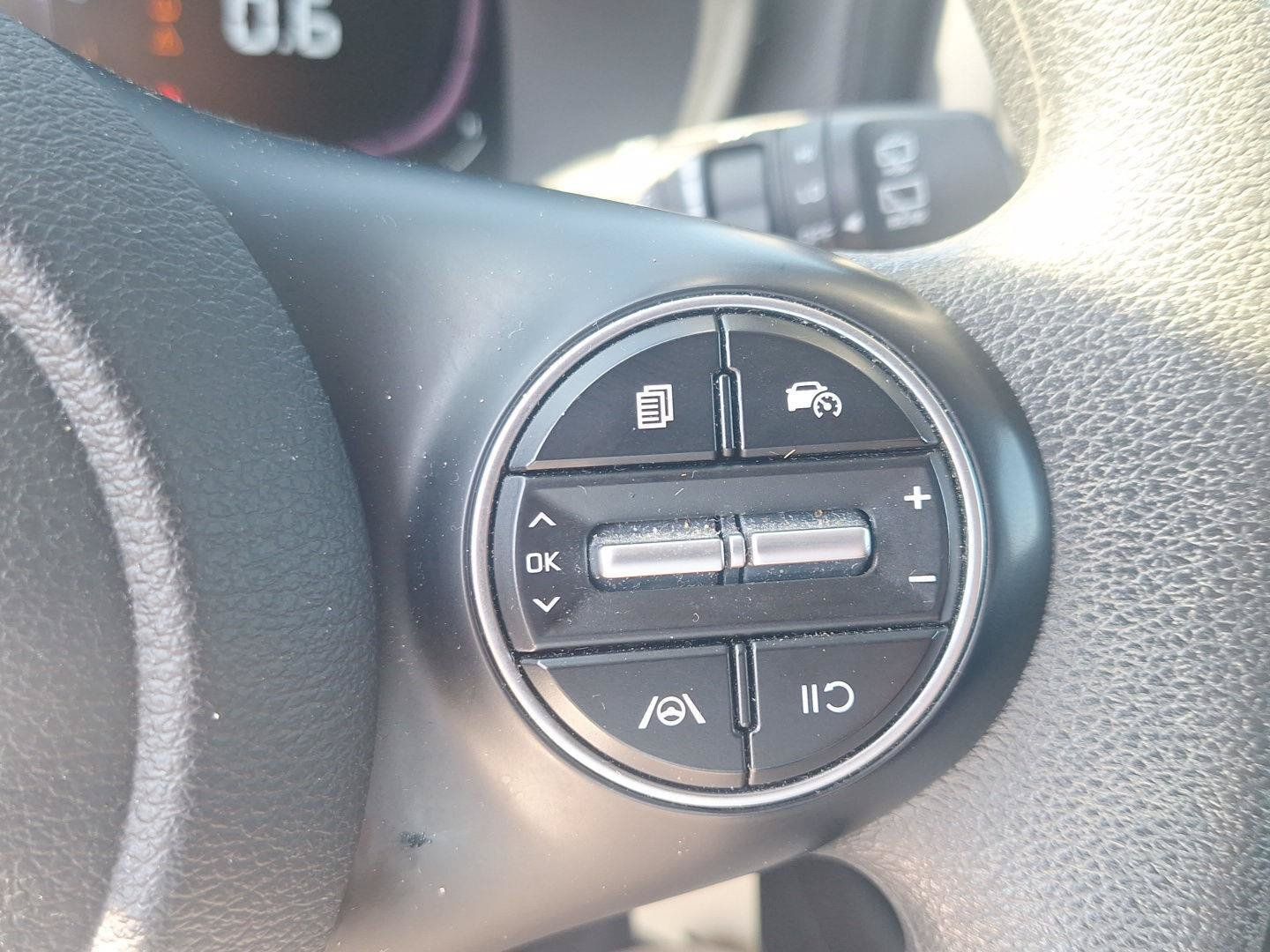 Used 2023 Kia Soul LX w/ LX Technology Package FWD image 24