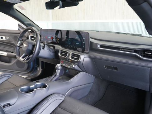 Used 2025 Ford Mustang Premium RWD image 17