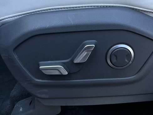 Used 2025 Hyundai Santa Fe SEL image 11