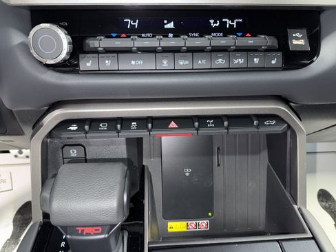New 2026 Toyota Tundra 4x4 CrewMax image 27
