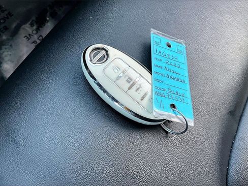 Used 2022 Nissan Armada SV image 11