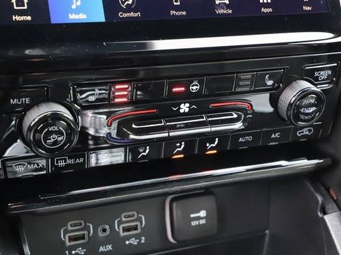 New 2025 Jeep Grand Cherokee L Limited AWD/4WD image 31