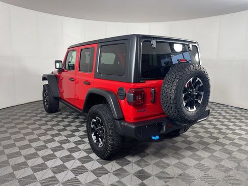 Certified 2025 Jeep Wrangler Unlimited Rubicon 4xe w/ Convenience Group AWD/4WD image 5