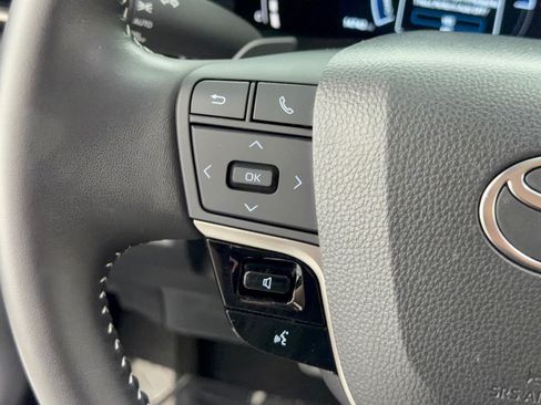 Used 2025 Toyota Camry SE w/ Multimedia Upgrade Package FWD image 18