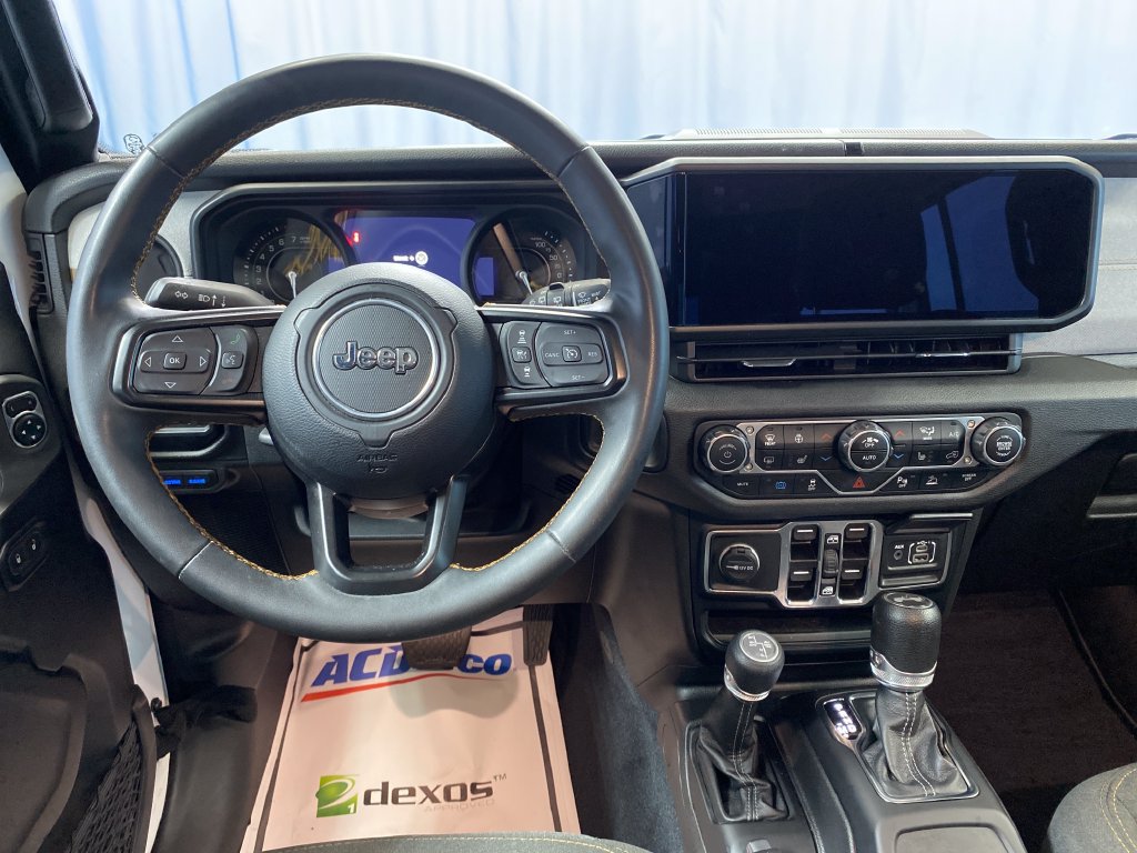 Used 2024 Jeep Wrangler Unlimited w/ Convenience Group AWD/4WD image 30