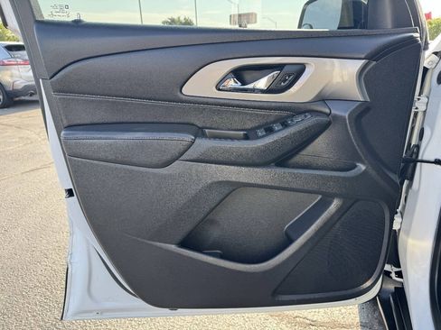 Used 2019 Chevrolet Traverse LS FWD image 15