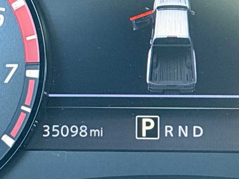 Used 2023 Nissan Frontier PRO-4X w/ Pro Convenience Package image 12