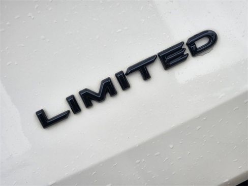 Certified 2024 Toyota Grand Highlander Limited image 12