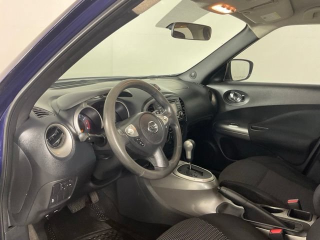 Used 2015 Nissan Juke S FWD image 19