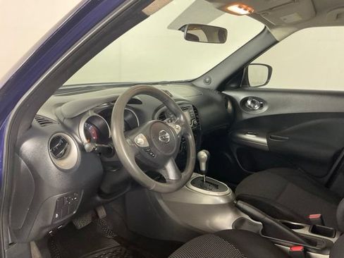 Used 2015 Nissan Juke S FWD image 19
