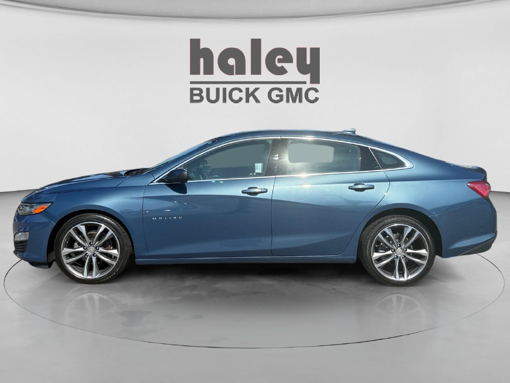 Used 2024 Chevrolet Malibu LT FWD image 2