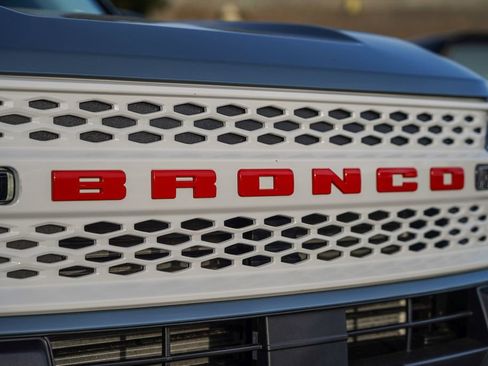 Used 2025 Ford Bronco Sport Heritage w/ Convenience Package image 3