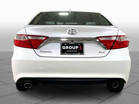 Used 2015 Toyota Camry XLE image 4