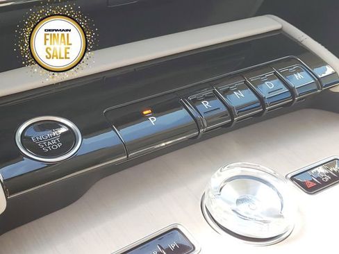 New 2025 Lincoln Navigator Reserve image 24