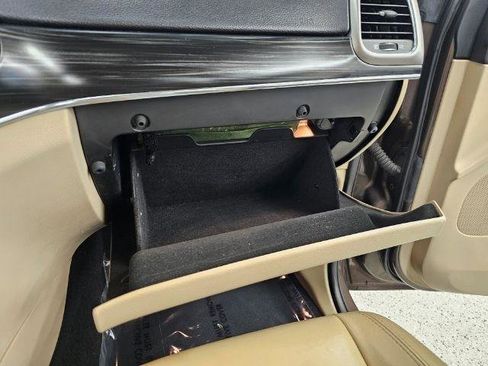 Used 2020 Jeep Grand Cherokee Limited image 23