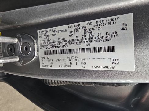 Used 2021 Ford Escape SE FWD image 33