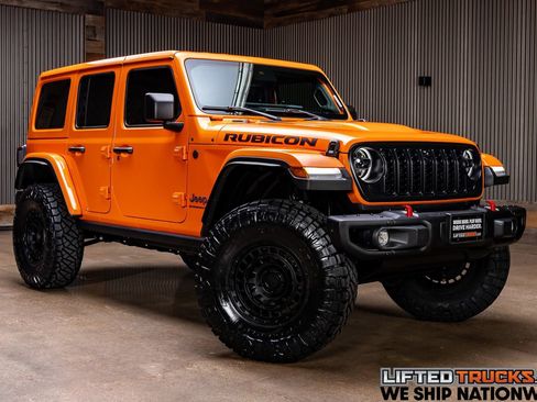 Used 2025 Jeep Wrangler Unlimited Rubicon AWD/4WD image 1