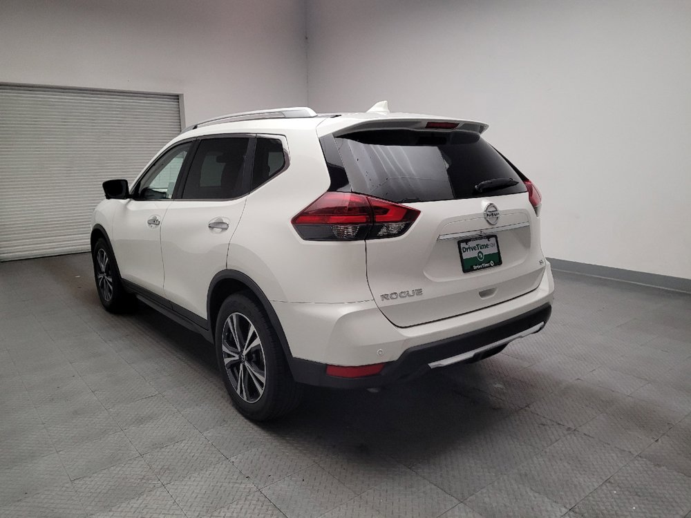 Used 2020 Nissan Rogue SV w/ Premium Package FWD image 5