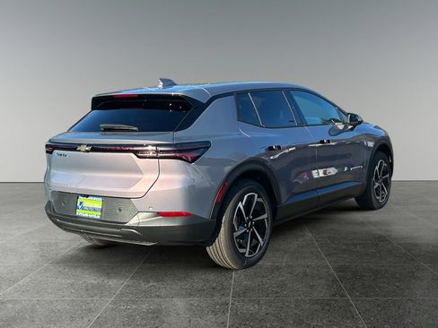 New 2026 Chevrolet Equinox EV LT image 7