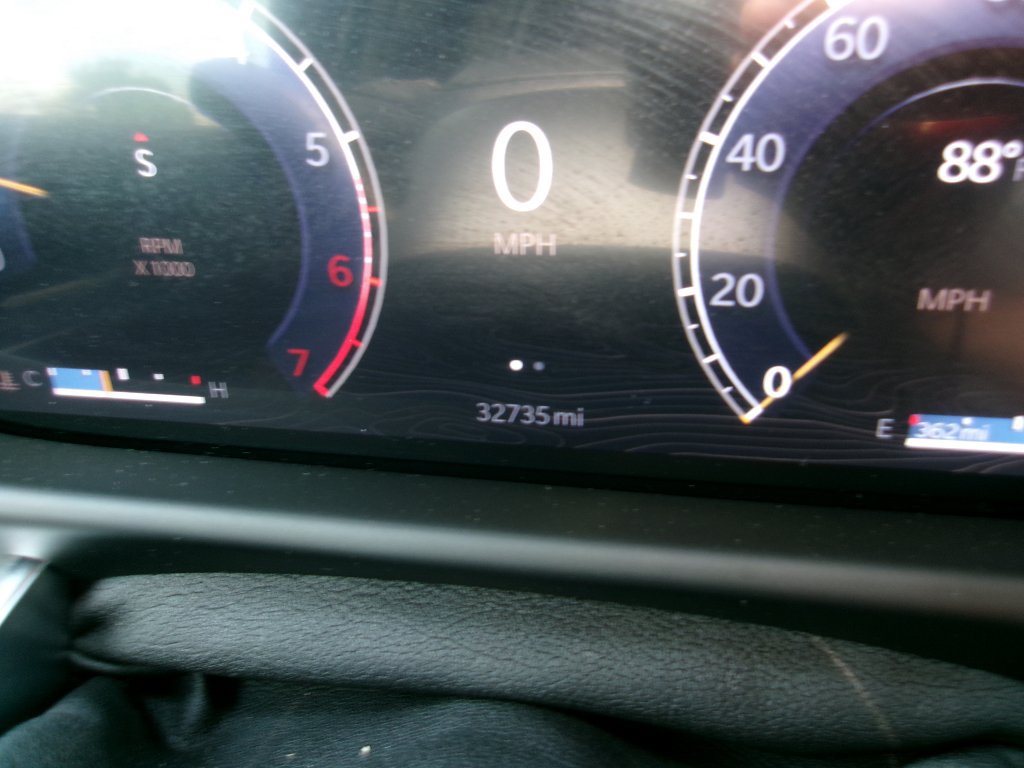 Used 2024 Jeep Wagoneer L Series II AWD/4WD image 14