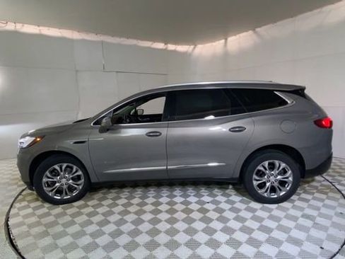 Used 2018 Buick Enclave Avenir w/ Avenir Technology Package image 5
