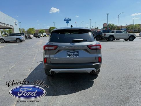 Used 2024 Ford Escape Active FWD image 4