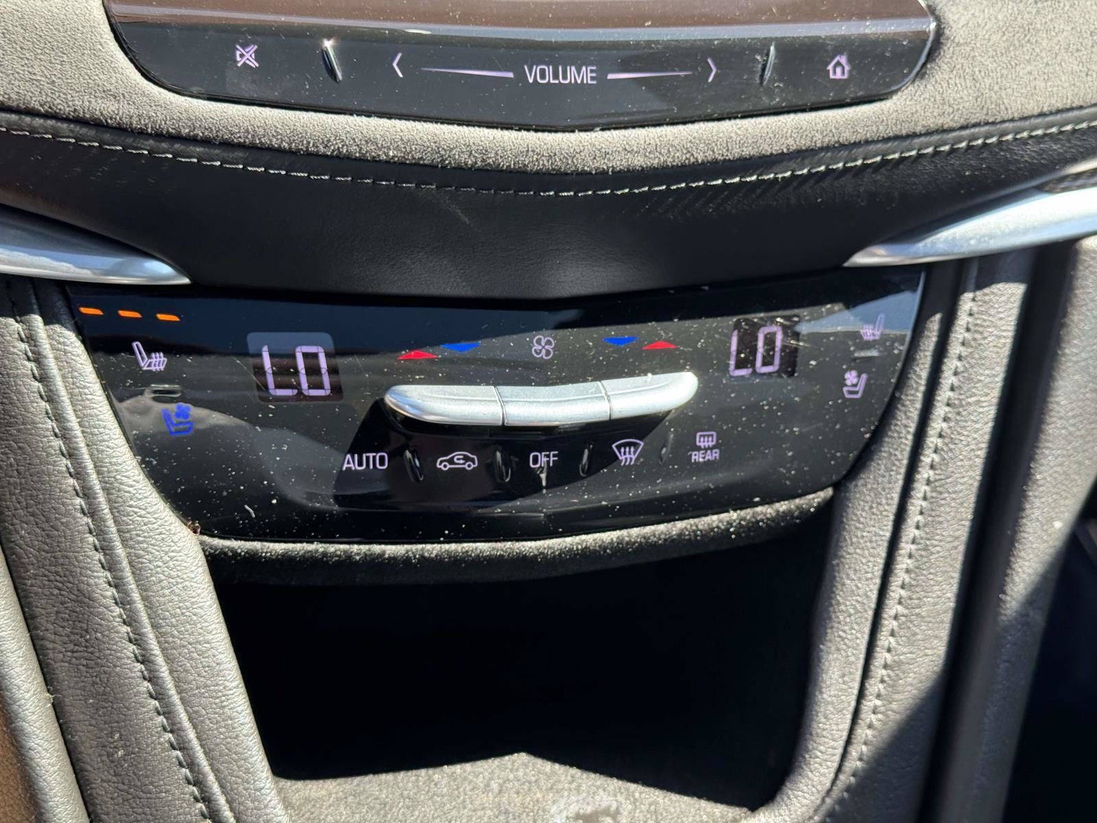 Used 2017 Cadillac XT5 Platinum AWD/4WD image 27