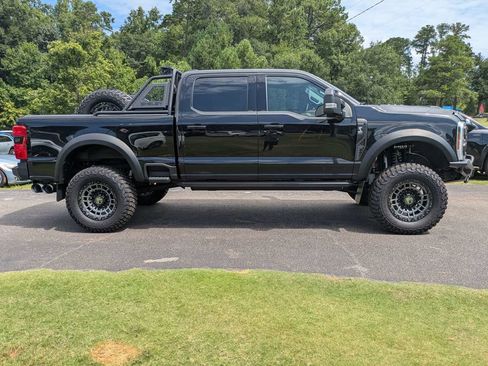 Used 2024 Ford F250 Lariat w/ Lariat Ultimate Package AWD/4WD image 7