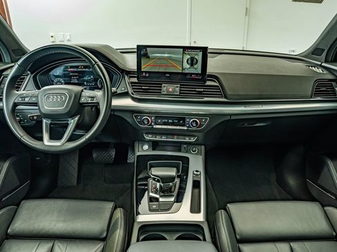 Used 2023 Audi Q5 2.0T Premium Plus w/ Premium Plus Package AWD/4WD image 31