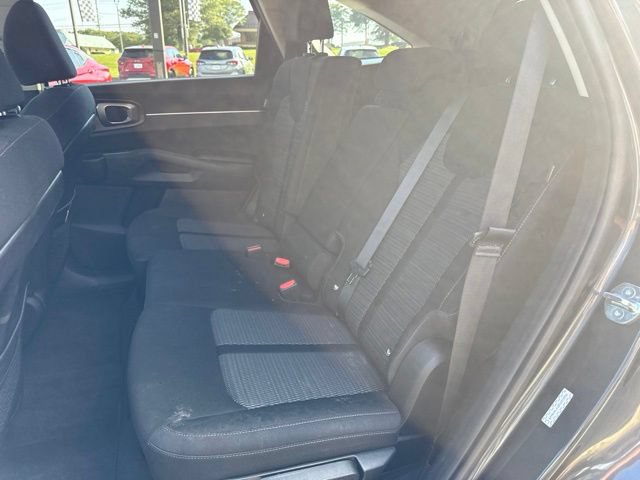 Used 2024 Kia Sorento LX FWD image 25