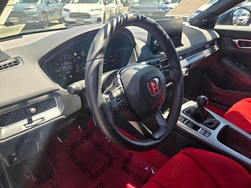 Used 2024 Honda Civic Type R image 12