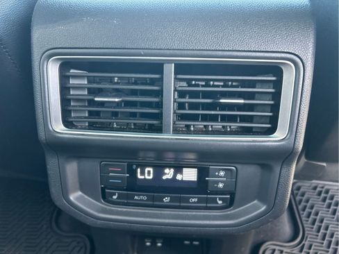 Used 2024 Volkswagen Atlas SEL Premium R-Line AWD/4WD image 37