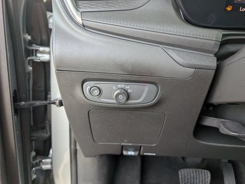 Used 2026 Buick Encore GX Sport Touring FWD image 11