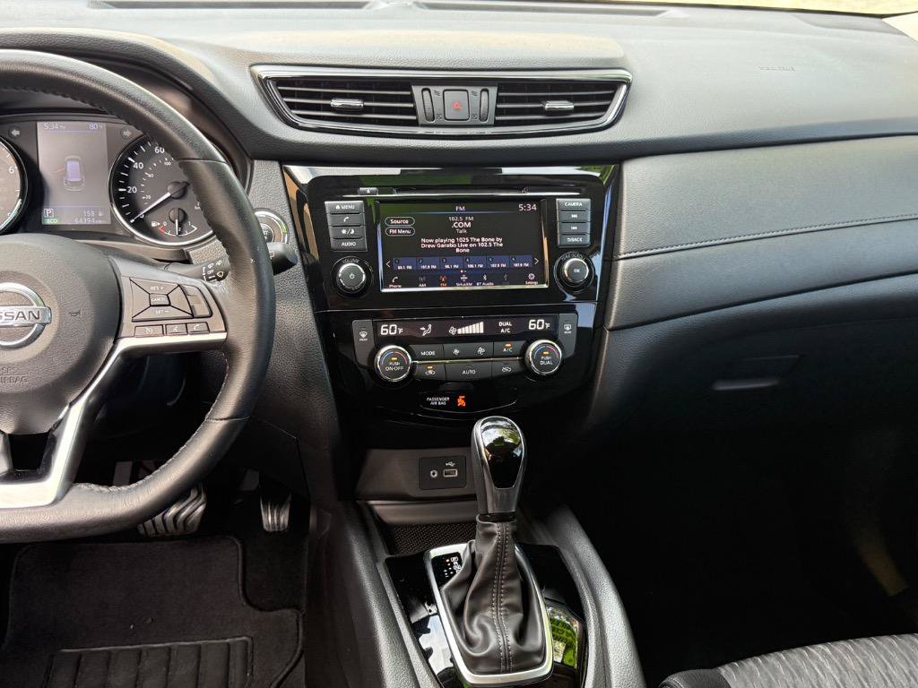 Used 2019 Nissan Rogue SV FWD image 10