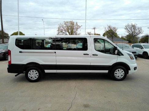 Used 2023 Ford Transit 350 XLT image 4