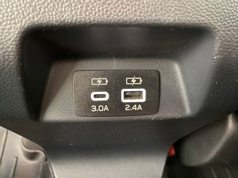 Used 2024 Subaru Crosstrek 2.0i Premium AWD/4WD image 12