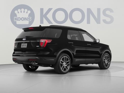 Used 2019 Ford Explorer Sport w/ Equipment Group 401A AWD/4WD image 4