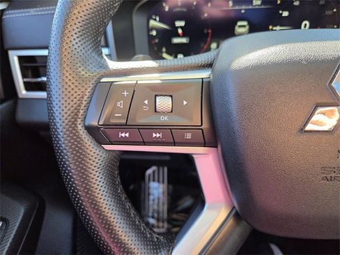 Used 2025 Mitsubishi Outlander SEL image 31