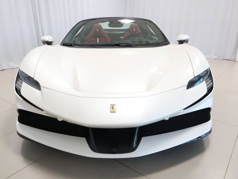 Certified 2023 Ferrari SF90 Spider image 4